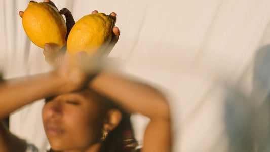 Verano, ritmos y piel: acompaña sus cambios desde lo natural.